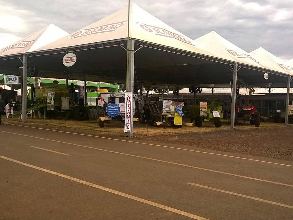 Montagem Básica Externa 1 - Sistema modular octanorm para feiras